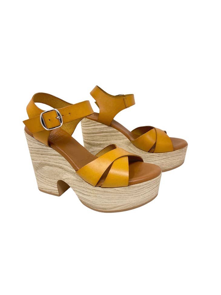 Keita Platform Sandal in Yellow Leather