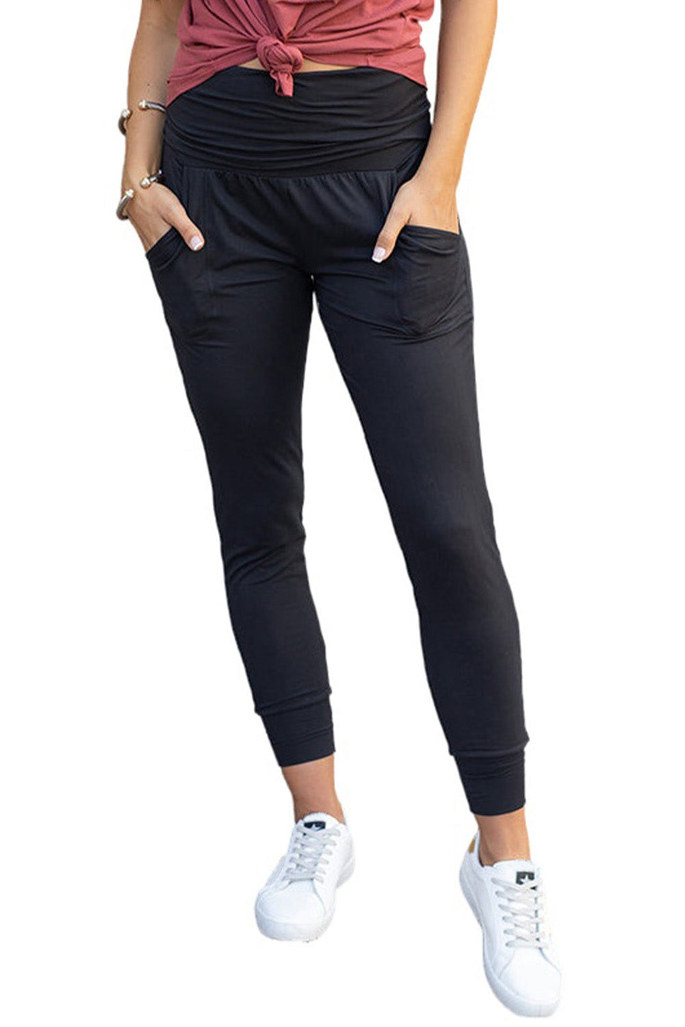 High-Waisted Pleated Pocket Leggings: Your Canvas, Your Style