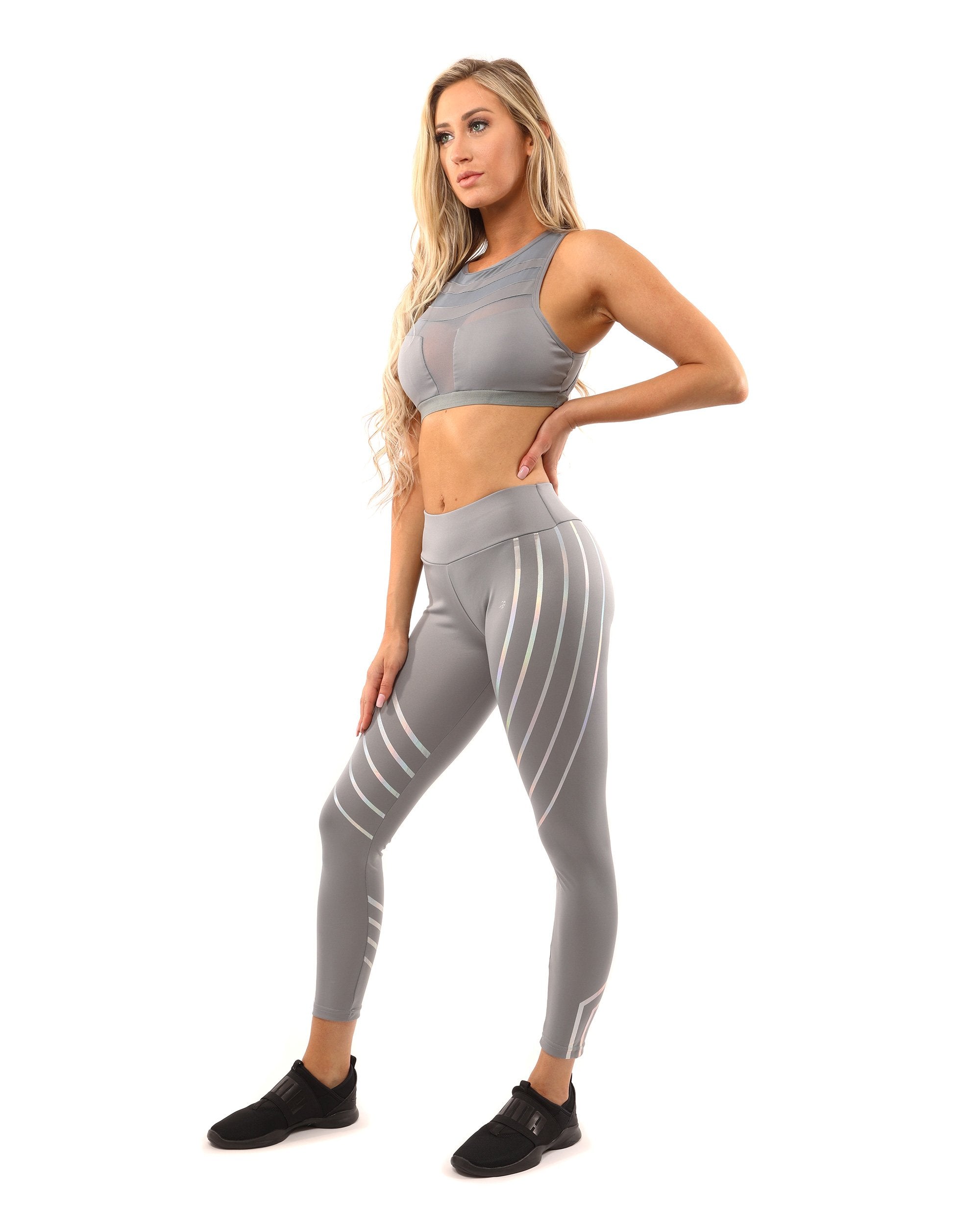 Seamless Grey Sports Bra for Women – High Impact Fit