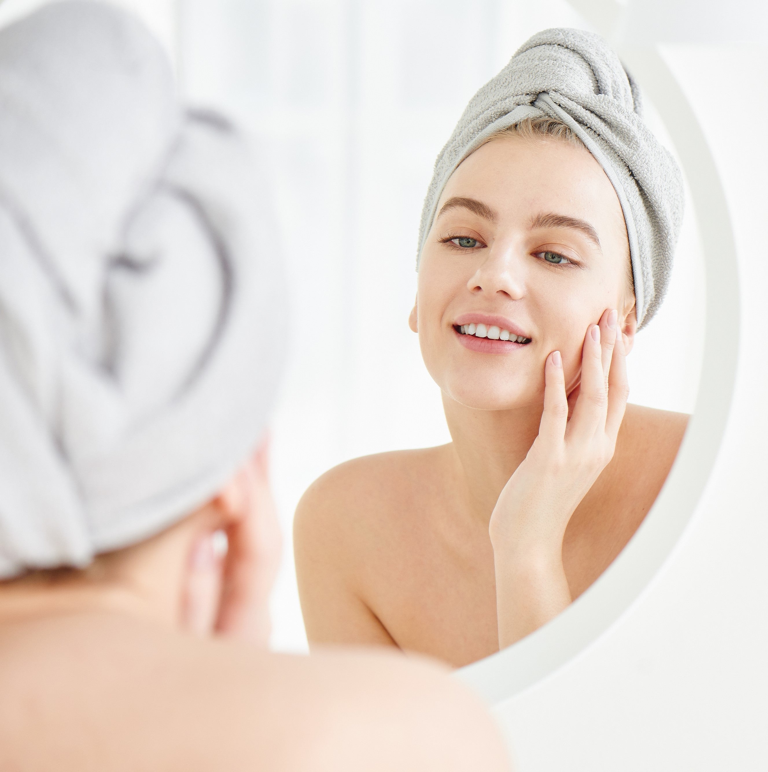 HempShine® Radiant Hempseed Oil Face Cleanser for Enhanced Skin Glow