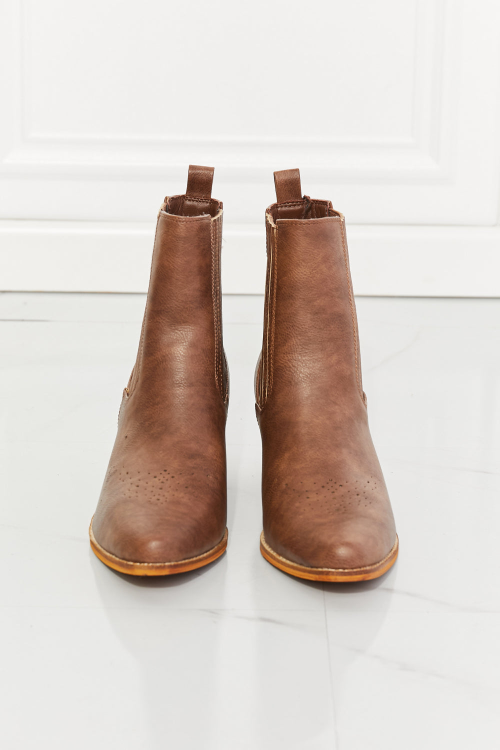 Journey Stacked Heel Chelsea Boot in Chestnut